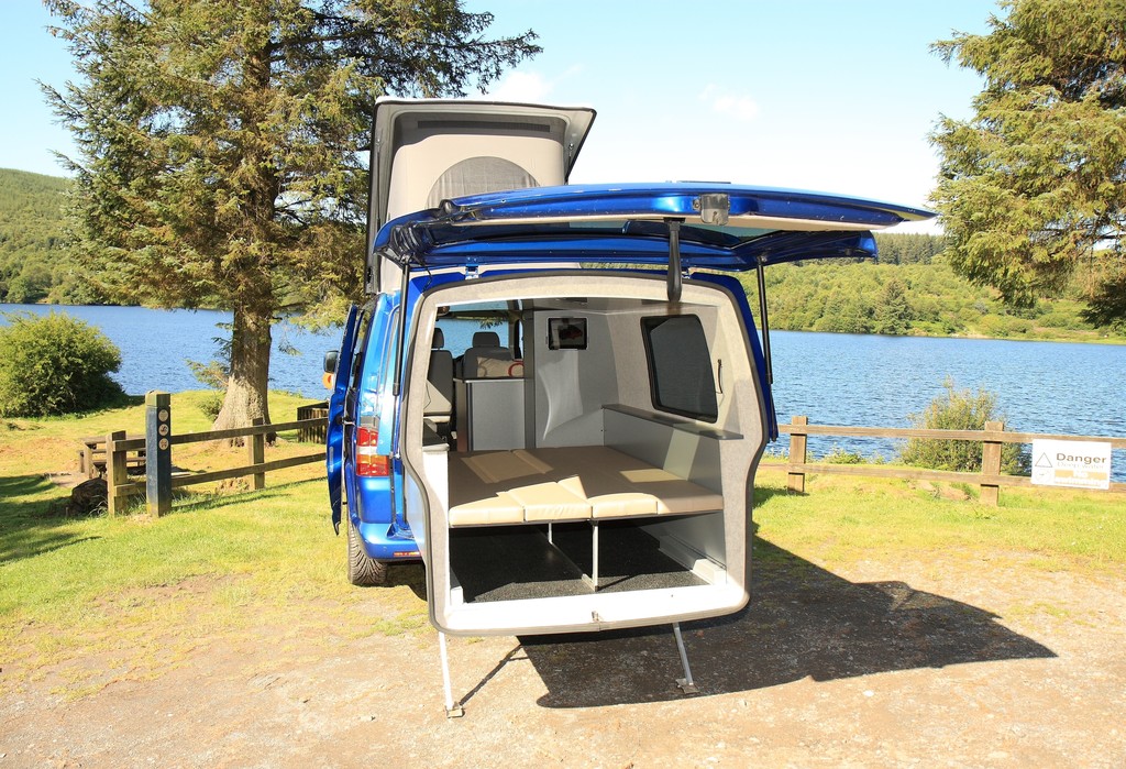 VW T5 Doubleback: Bitte ausziehen