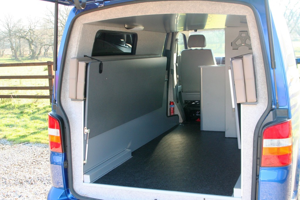 VW T5 Doubleback: Bitte ausziehen