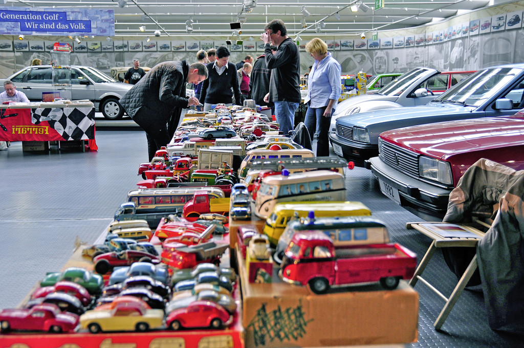 Vierte Modellautobörse im VW-Museum