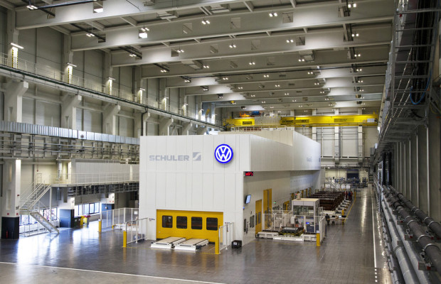 Volkswagen eröffnet Presswerk in Bratislava