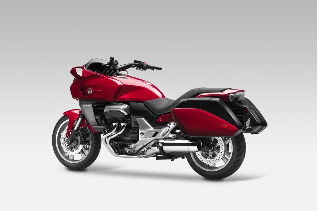 Vollständig neu entwickelt wurde der Tourencruiser CTX1300 mit V4-Motor
