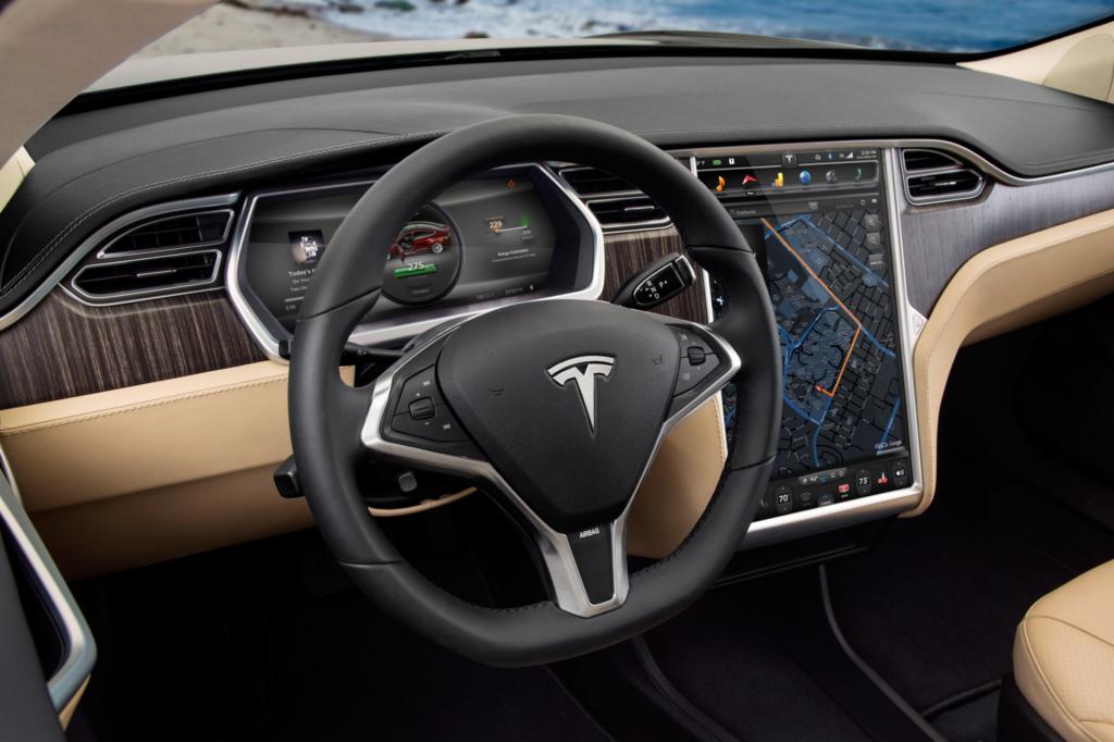 Wie nah diese Zukunft bereits ist, das zeigt die Elektro-Limousine Tesla S. 