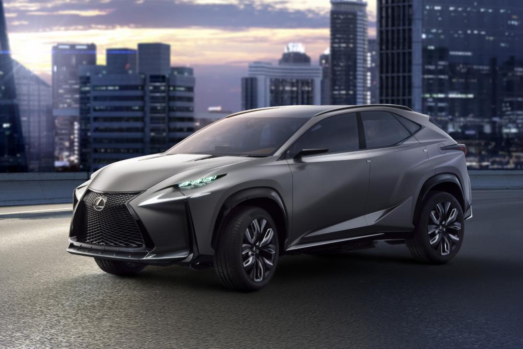 © Lexus