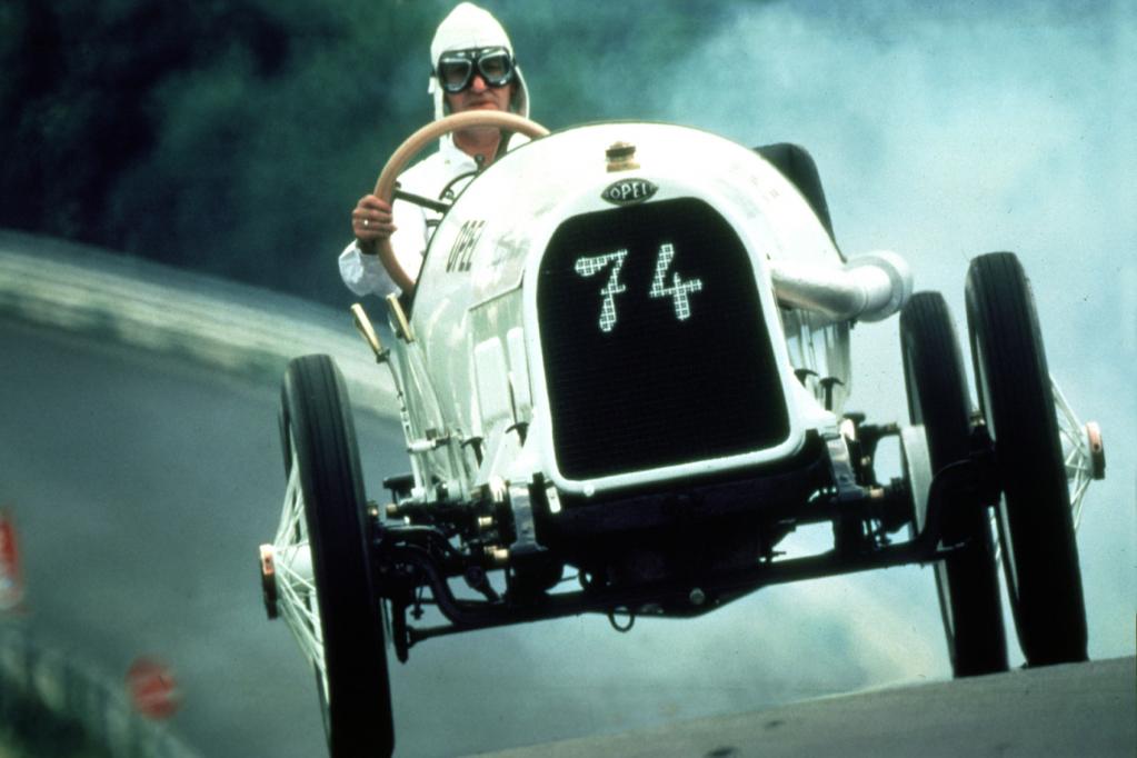 100 Jahre Vierventilmotoren bei Opel