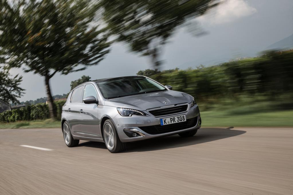 ADAC-Studie: Unsere Autos werden immer breiter!
