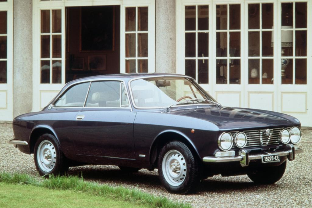 Alfa Romeo Giulia Coupe 2000 Veloce Bertone Faceliftversion