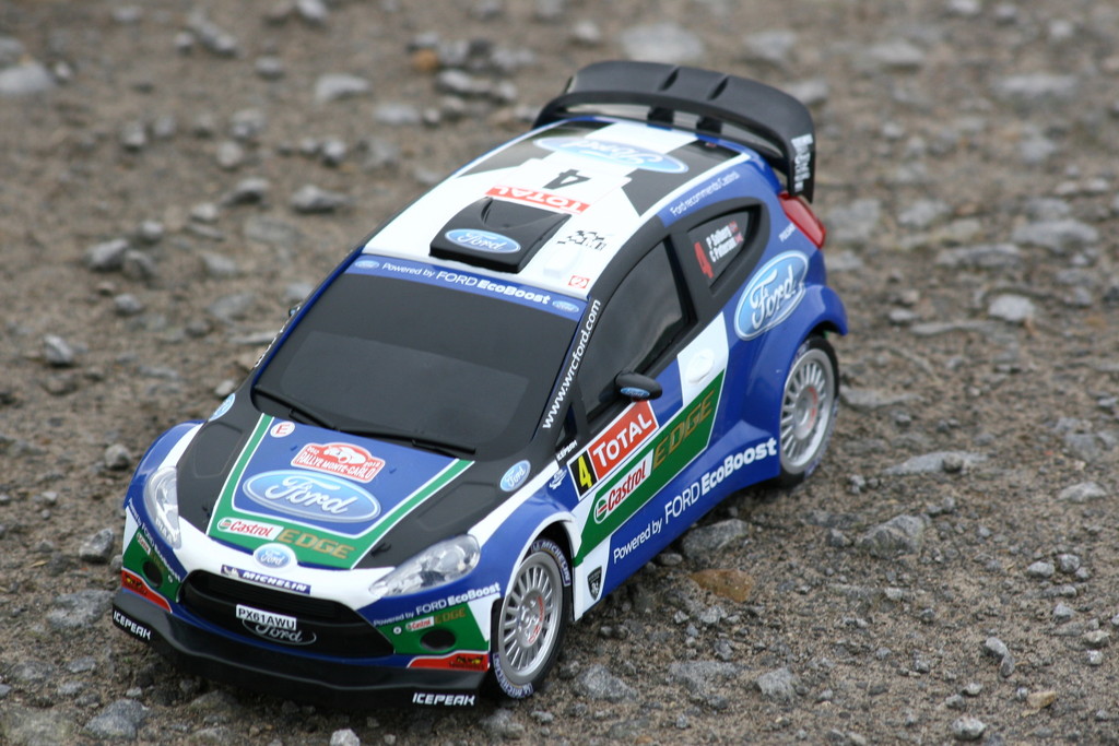Ausprobiert: Ford Fiesta RS WRC von Carrera RC
