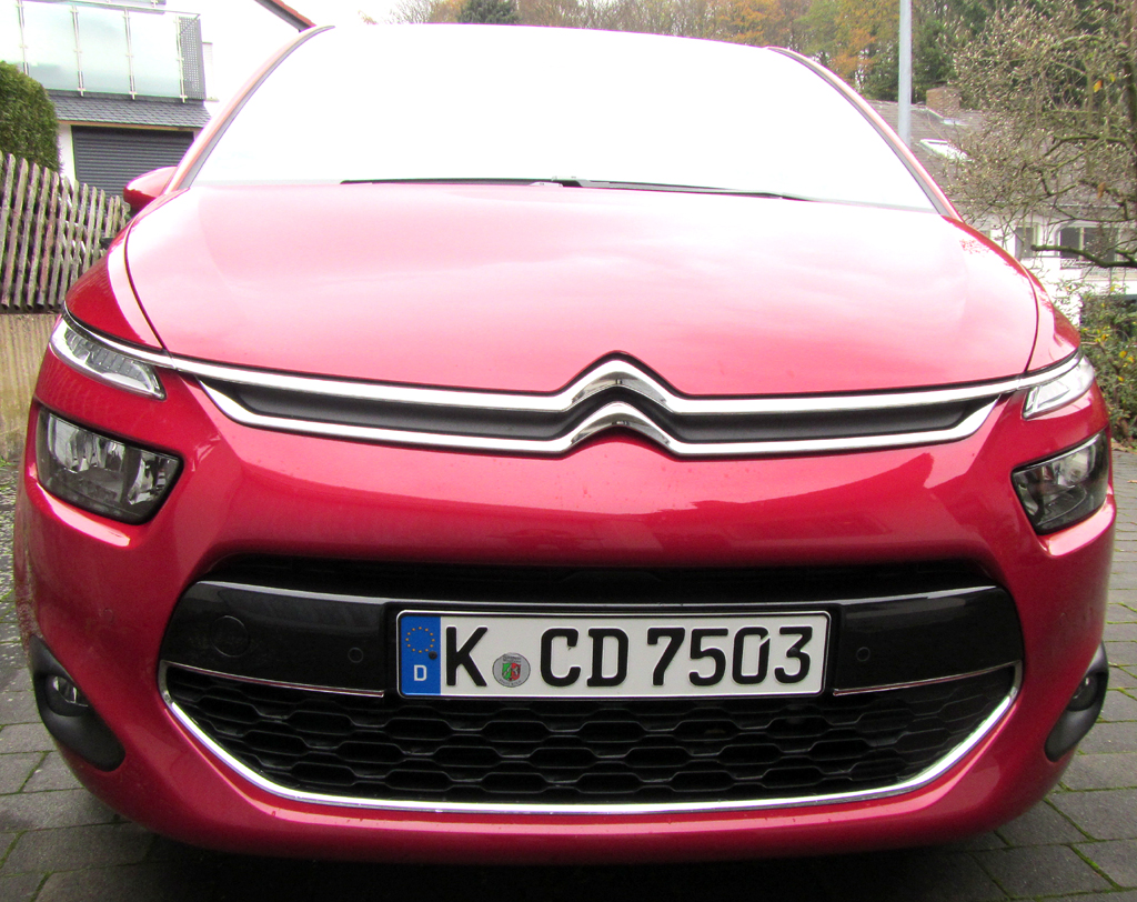 Citroën C4 Picasso: Blick auf die Frontpartie. 