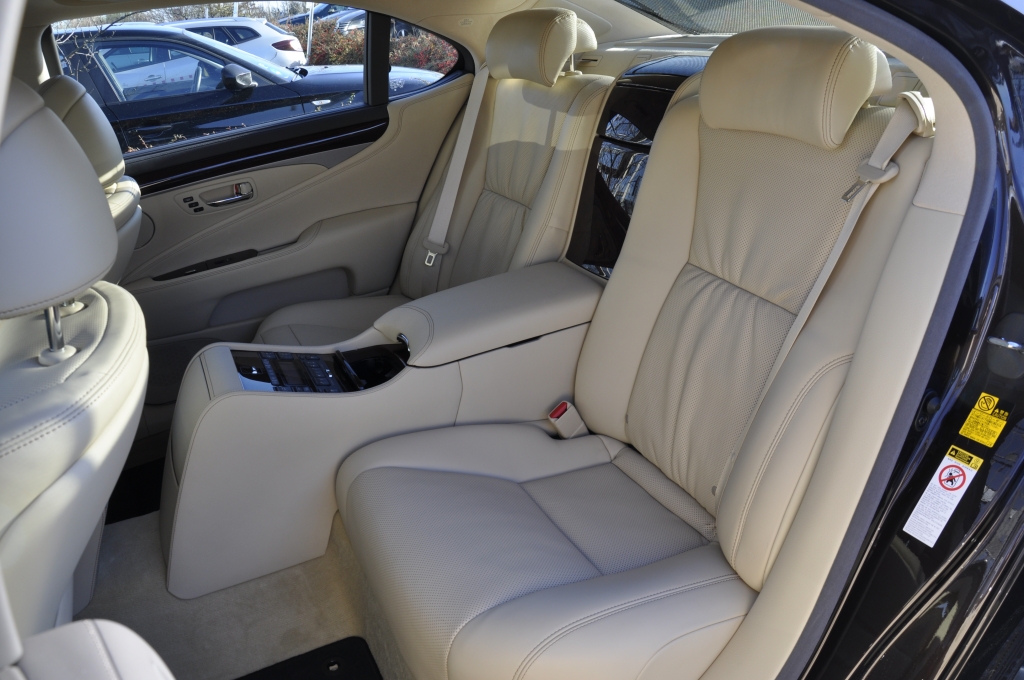 Das Innenleben des Lexus LS 600h