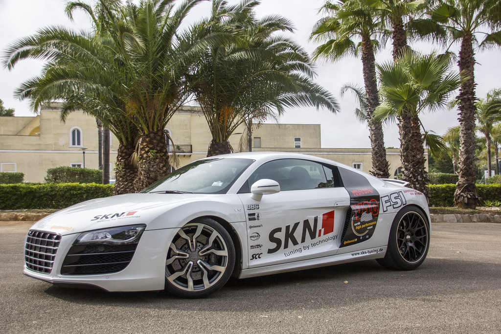 Der Audi R8 V10 mit 806 PS von SKN Tuning erreichte in Nardo 349,8 km/h.