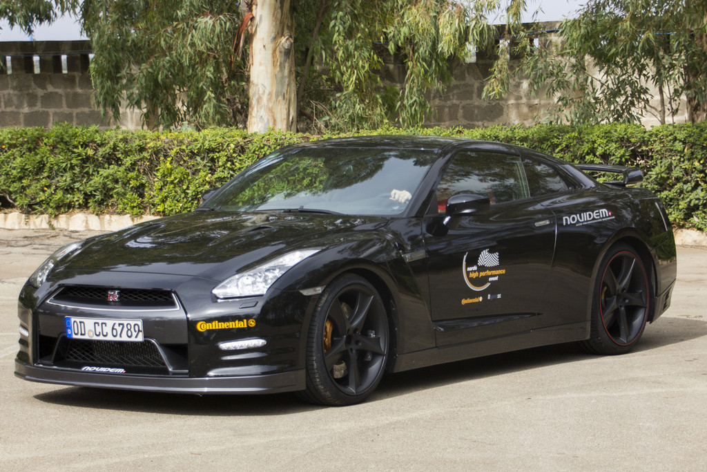 Der Nissan GT-R von Novidem mit 750 PS erreichte in Nardo 331 km/h. 