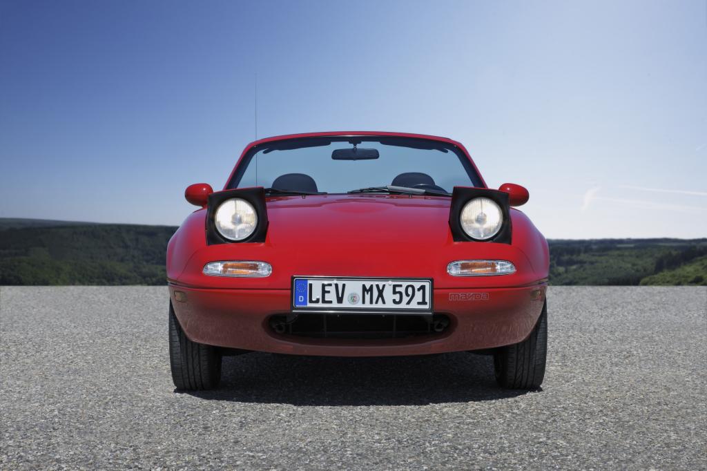 Die Klappscheinwerfer des MX-5 waren konventionell