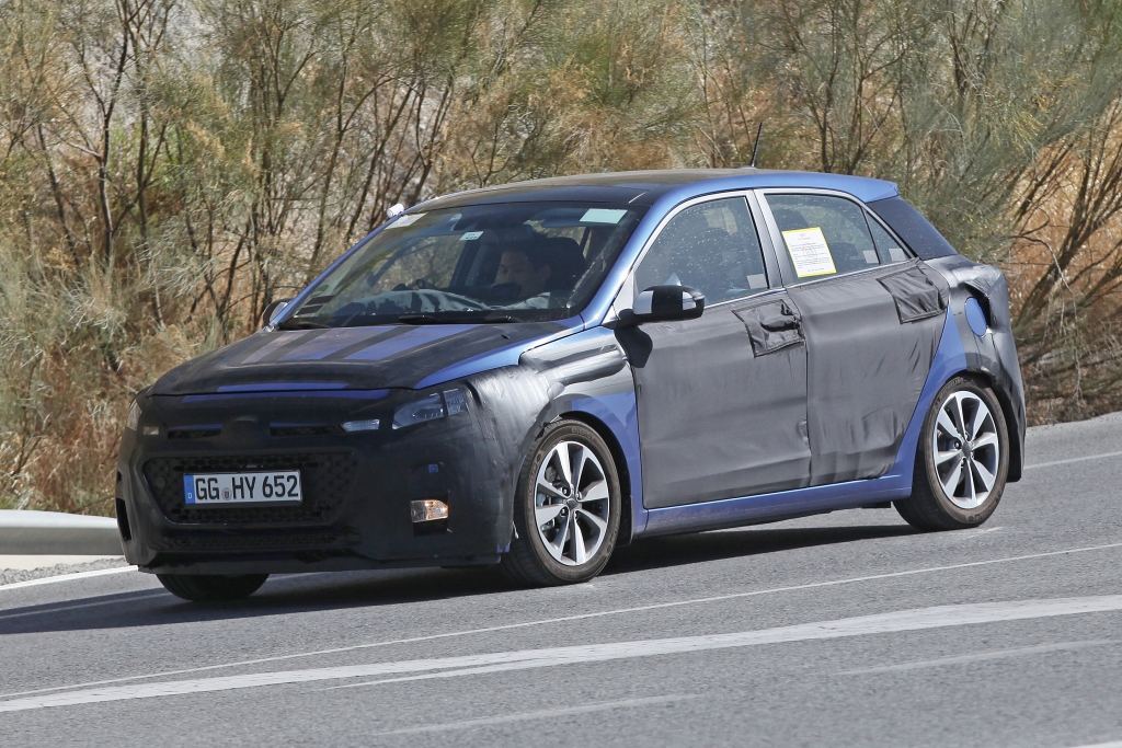 Erwischt: Erlkönig Hyundai i20 – Der kleine Koreaner wächst
