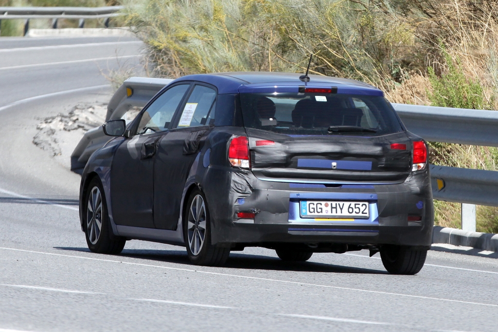 Erwischt: Erlkönig Hyundai i20 – Der kleine Koreaner wächst