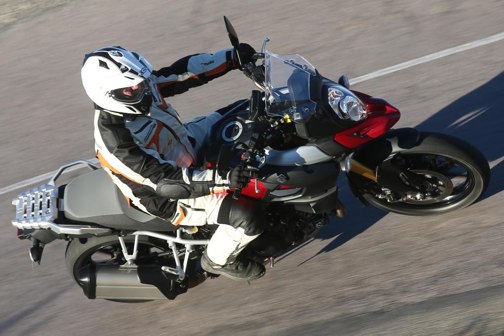 Es herrscht also im Grunde kein echter Mangel auf der in der Einführungsphase 11.990 Euro kostenden Suzuki V-Strom