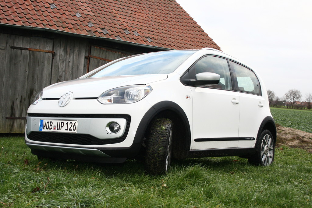Fahrbericht Volkswagen Cross-Up: Hübsche Figur mit Preisaufschlag