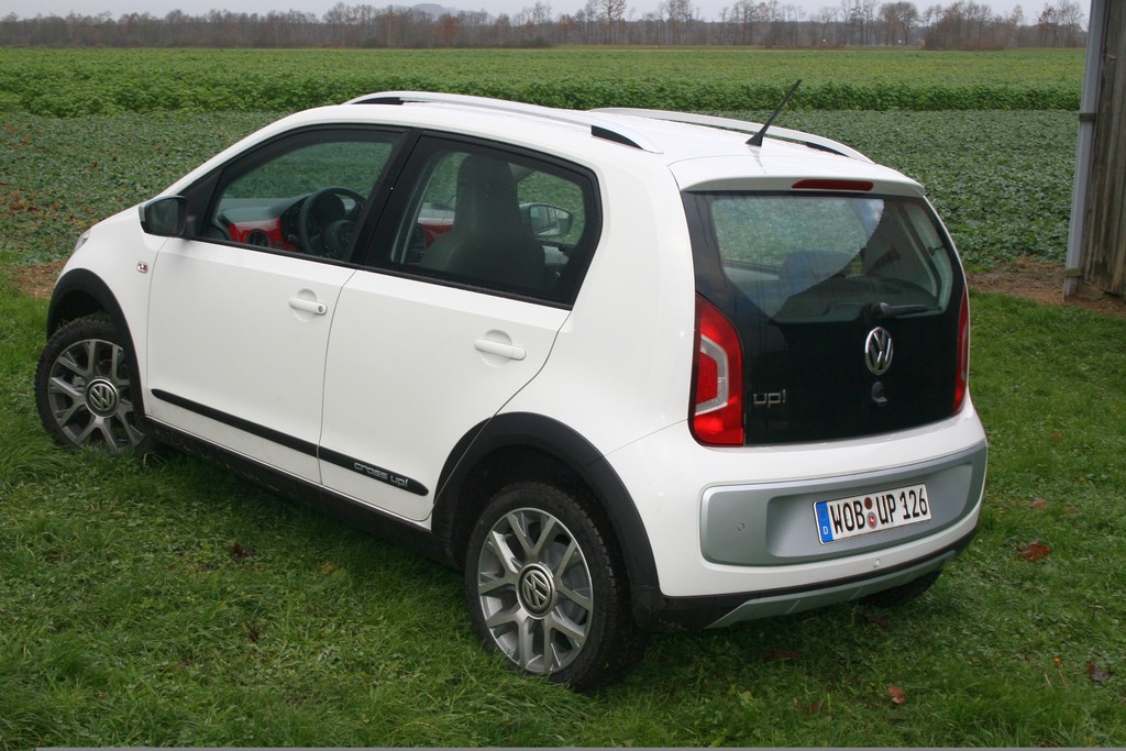 Fahrbericht Volkswagen Cross-Up: Hübsche Figur mit Preisaufschlag