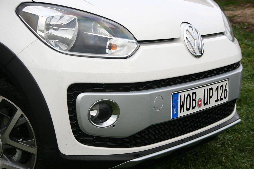 Fahrbericht Volkswagen Cross-Up: Hübsche Figur mit Preisaufschlag