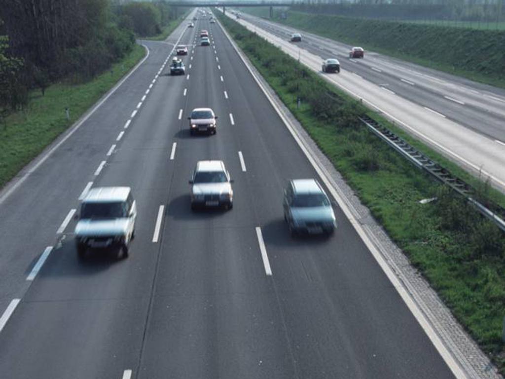 Gefahren des Schnellfahrens - Riskantes Drängeln