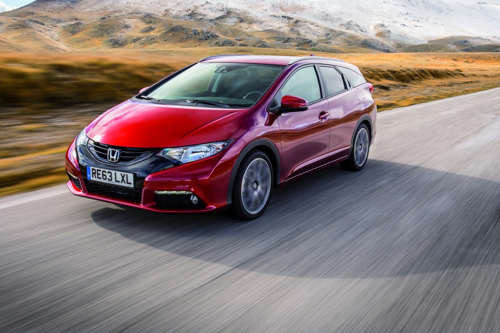 Honda Civic Tourer  - Auf die Klappe, Koffer laden und kraftvoll los