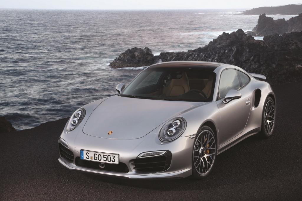 Im Jahr des 50-Jährigen 911-Jubiläums beschenkte Porsche sich und seine Fans mit der mittlerweile siebten Generation des 911 Turbo