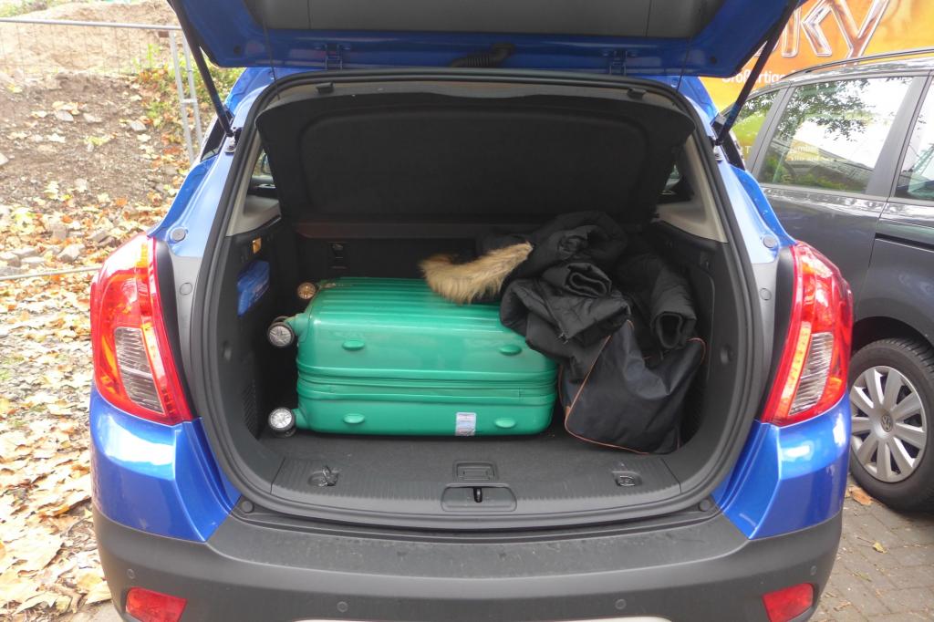 Ist mehr Platz nötig, sind die Lehnen schnell nach vorne geklappt und der ebene Kofferraumboden hat Platz für 1.372 Liter.