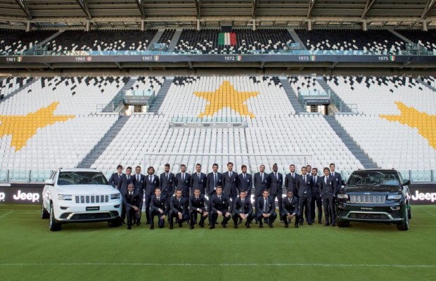 Juve-Spieler fahren Jeep Grand Cherokee