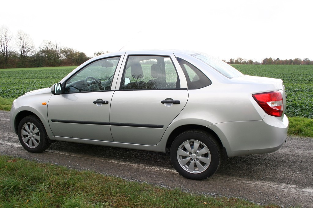 Lada Granta - Der hat ein Problem
