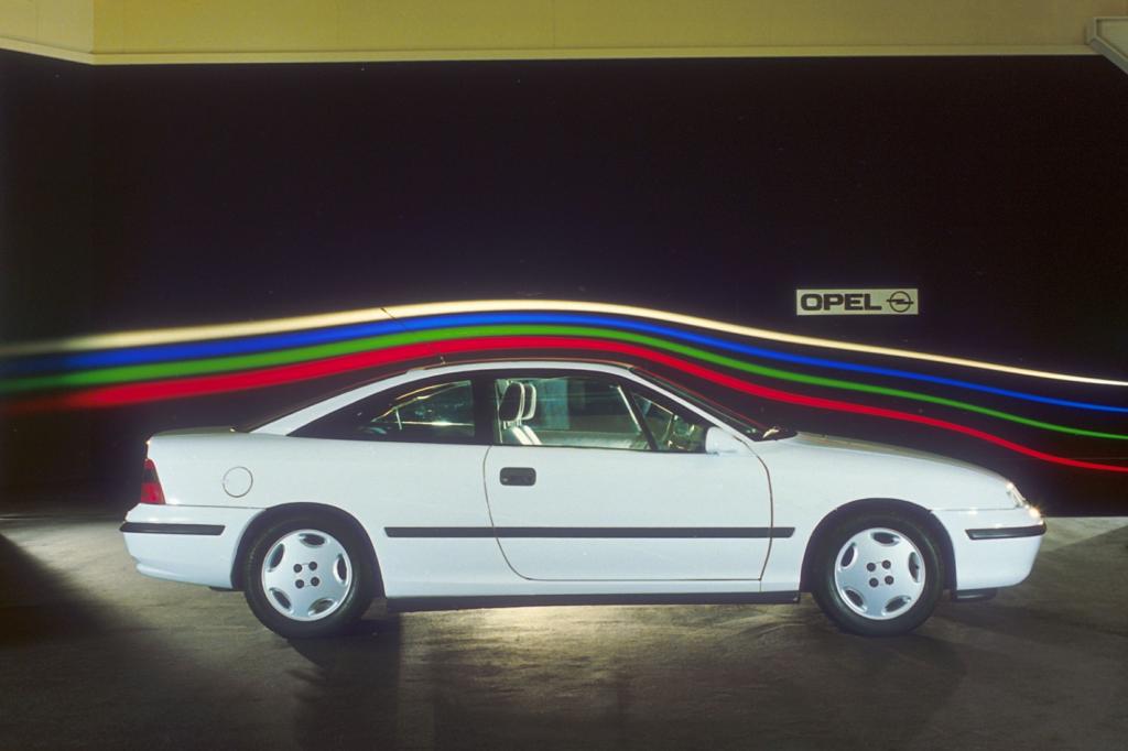 Opel Calibra im Windkanal 1989