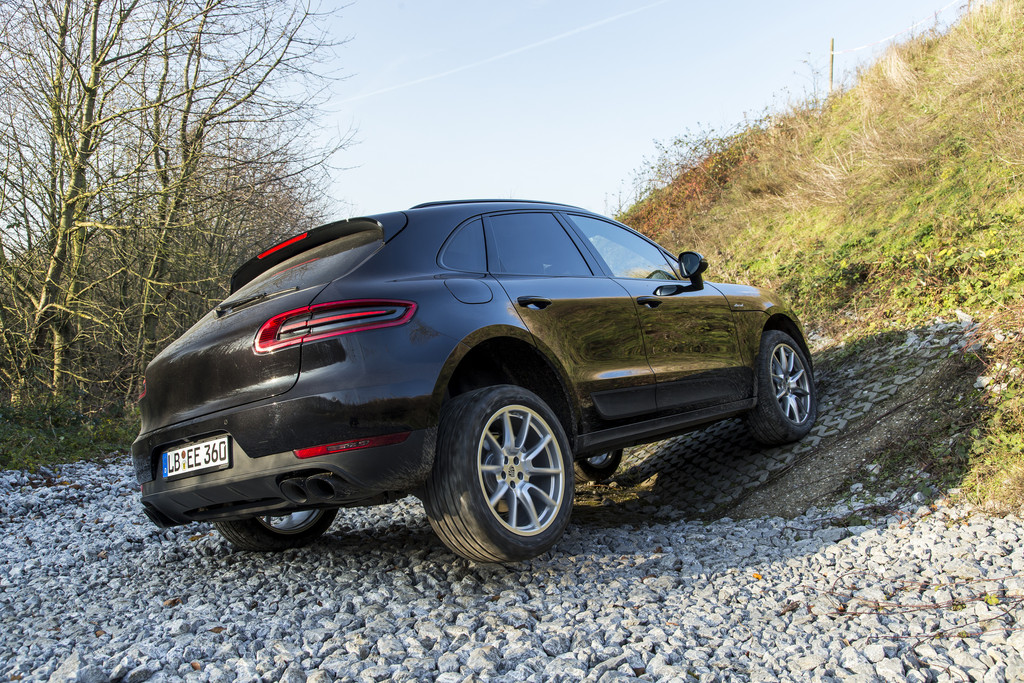 Pressepräsentation Porsche Macan: Neues Talent auf und neben der Straße