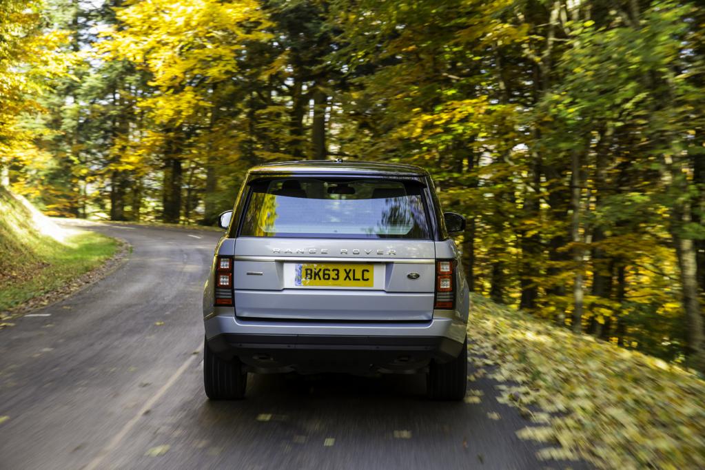 Range Rover Hybrid: Halbwegs Hybrid