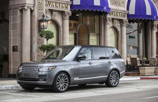 Range Rover LWB - Hinterbänkler auf dem Hochsitz