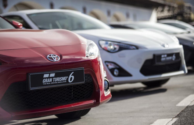 Rennsimulation und Praxis mit Toyota GT86