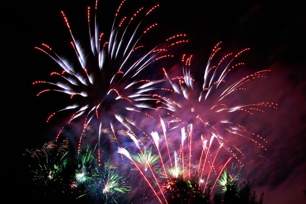 Schäden durch Silvesterfeuerwerk - Autofahrer fürchten Knaller