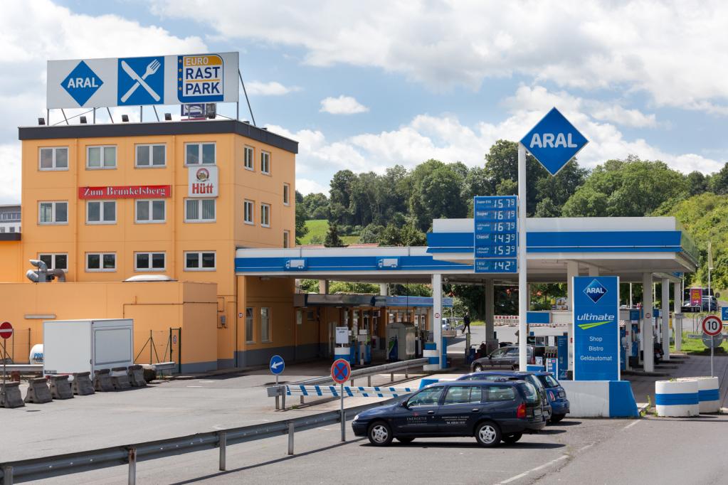 Spar-Vorschlag: Autohöfe statt BAB-Raststätten