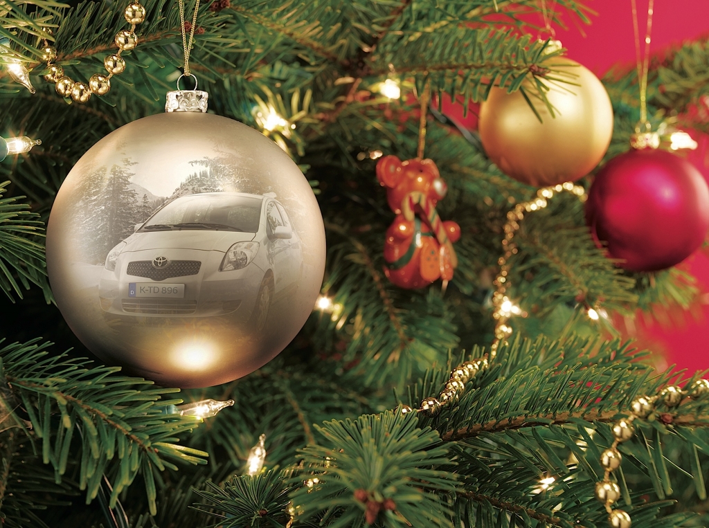 Toyota stimmt auf Weihnachten ein