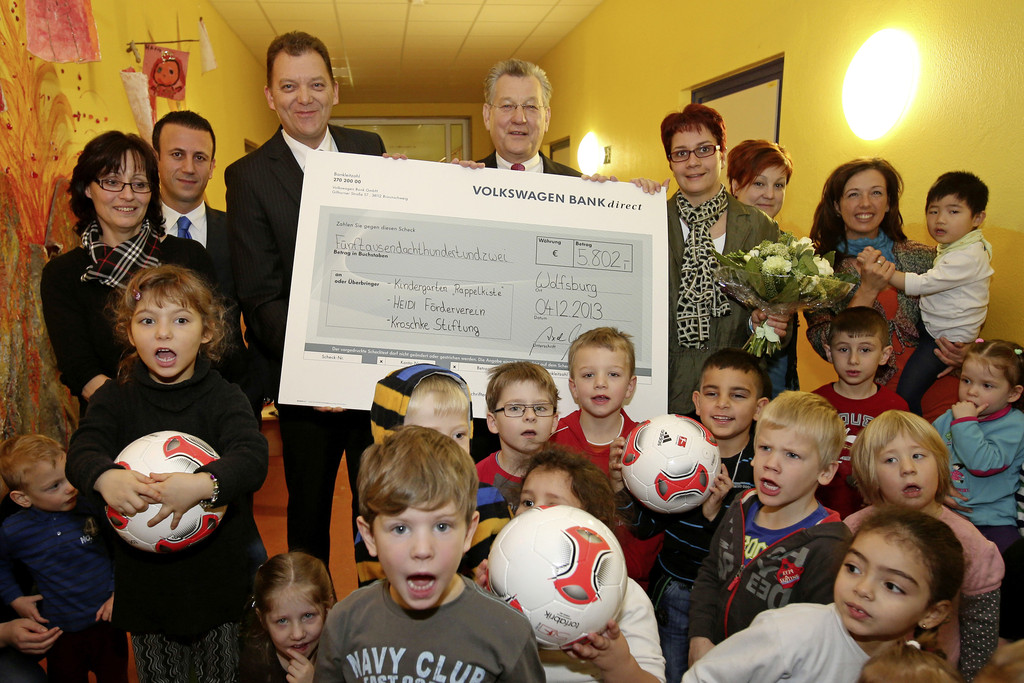 VW-Mitarbeiter spenden Erlös aus internationalem Fußballturnier