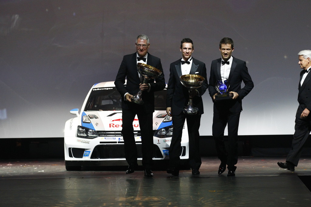 Weltmeister-Trophäen an Volkswagen überreicht