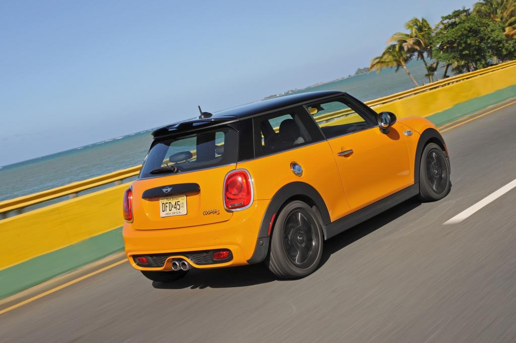 Aber der Mini ist nicht nur ein Mode-Auto, das mit seinem von Kritikern als mittlerweile ziemlich einfallslosen und den Fans umso mehr geliebten Retro-Design punktet.