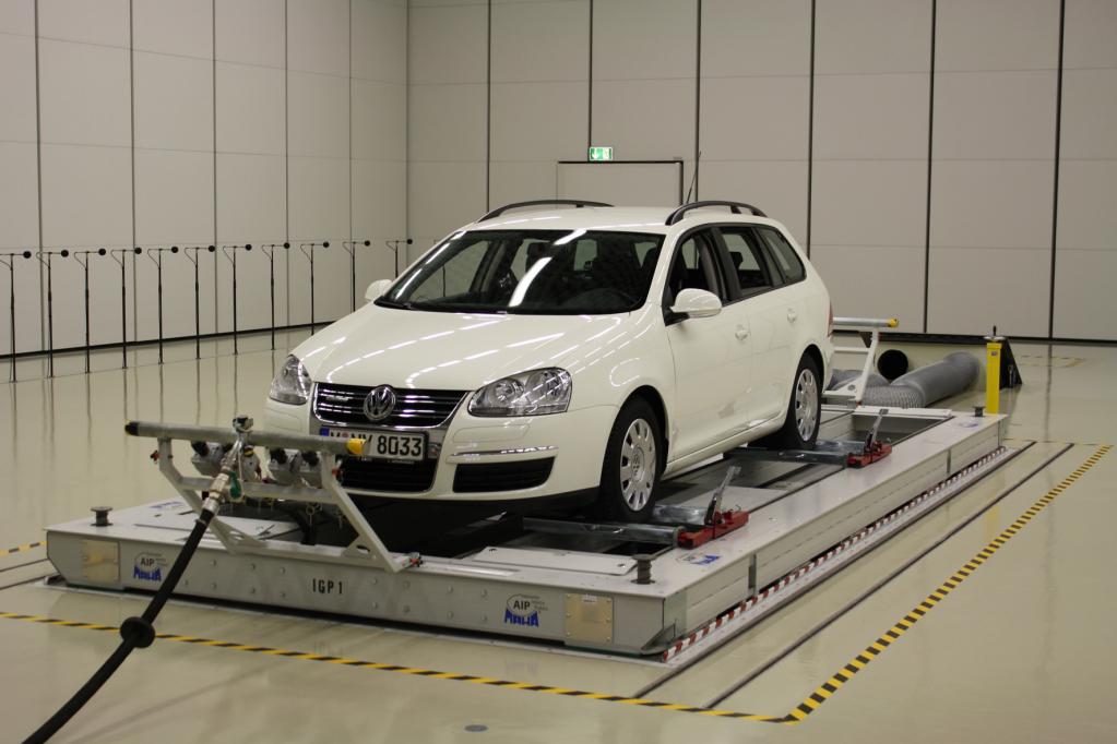 Akustik-Ingenieure optimieren Geräusche im Auto