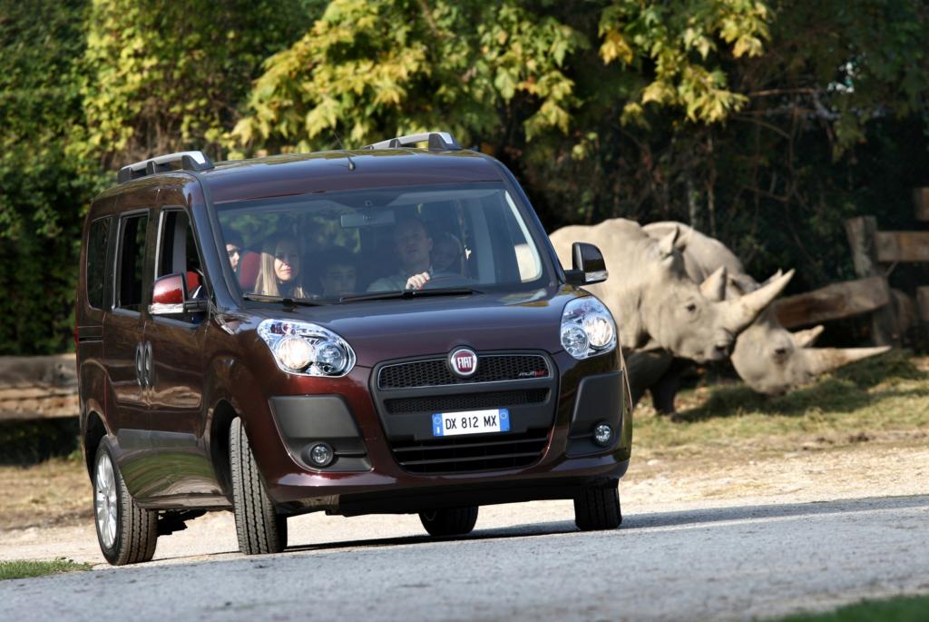 Auch den Fiat Doblo gibt es mit sieben Sitzen - © Fiat