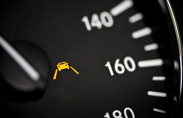 Autofahrer kennen Warnleuchten nicht