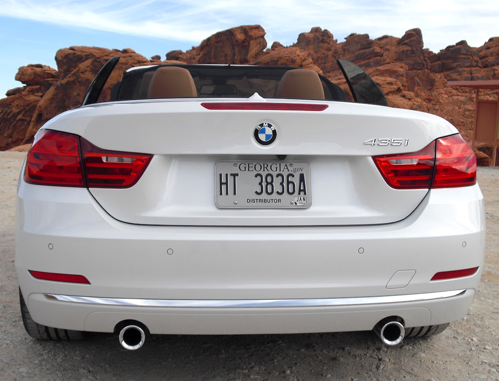 BMW 4er-Cabrio: Blick auf die Heckpartie. 