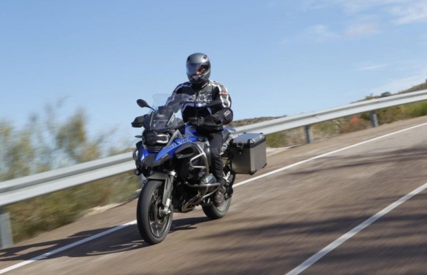BMW R 1200 GS Adventure und R 1200 RT - Wasser marsch für den Boxermotor