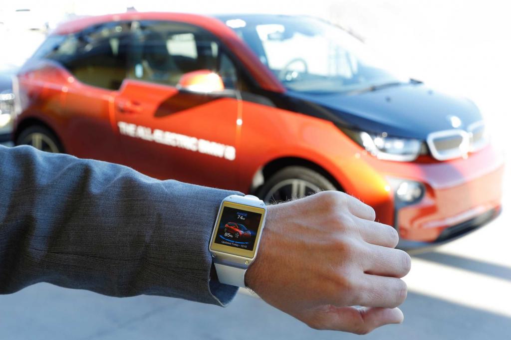 BMW hat jetzt für sein erstes Elektrofahrzeug eine elektronische Armbanduhr entwickelt, die den Alltag mit dem i3 vereinfachen könnte.