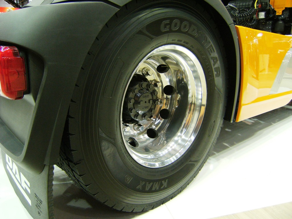 DAF vertraut auf Goodyear