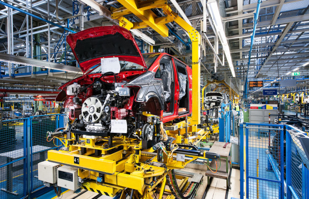 Daimler investiert in spanisches Transporterwerk