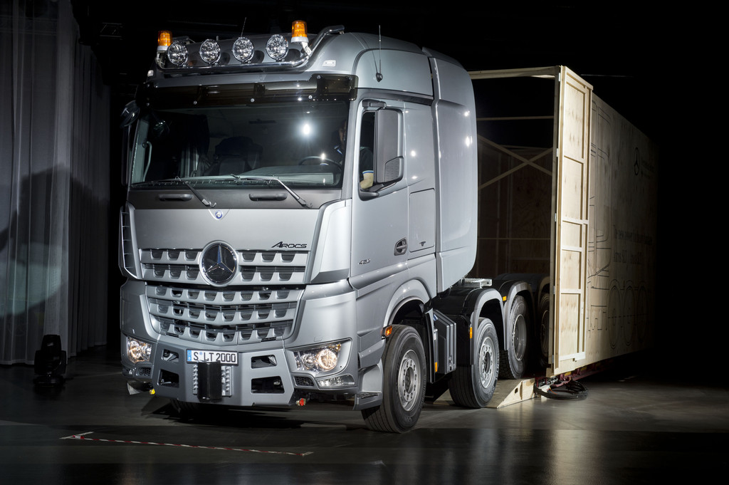 Daimlers dickste Brummis: Actros SLT und Arocs SLT