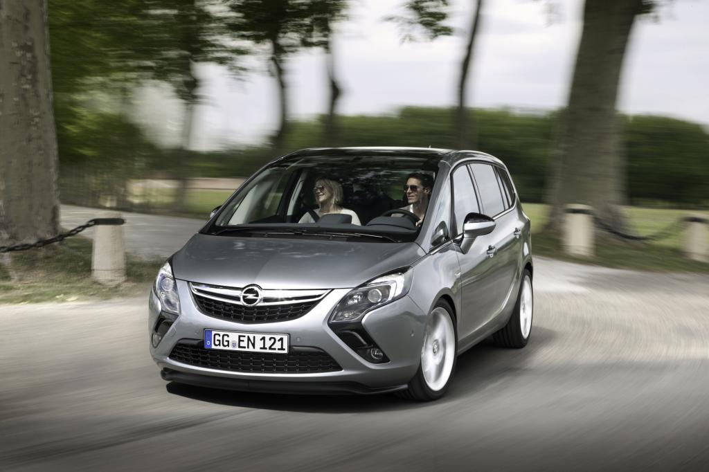 Der Opel Zafira Tourer ist noch einmal deutlich komfortabler als der Vorgänger - © Opel