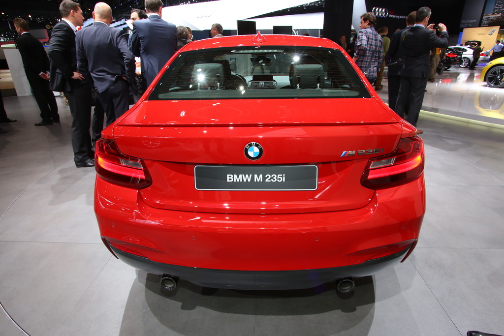 Detroit 2014: Aus 1 mach 2 - Weltpremiere der BMW 2er-Reihe